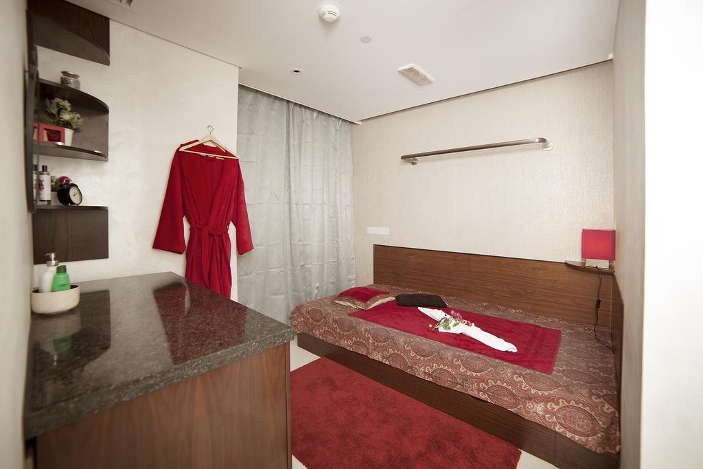 Raviz Center Point Hotel Дубай Екстериор снимка