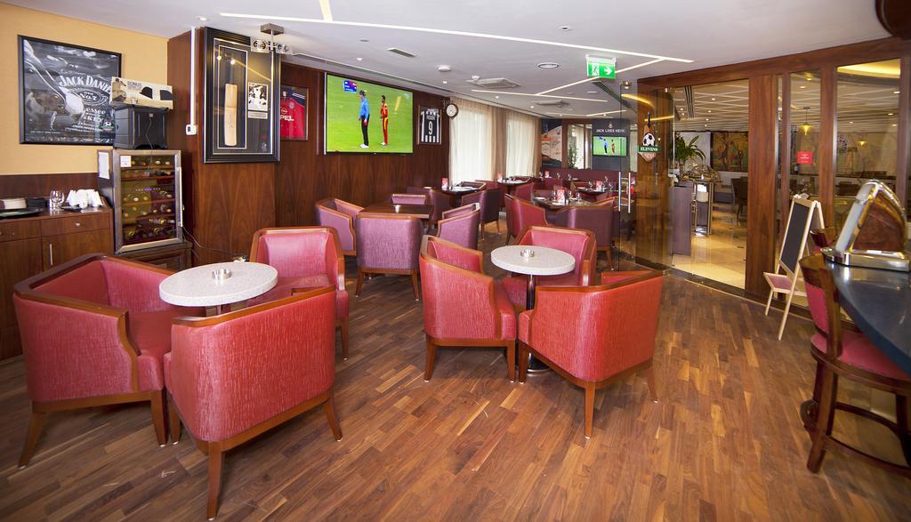 Raviz Center Point Hotel Дубай Екстериор снимка