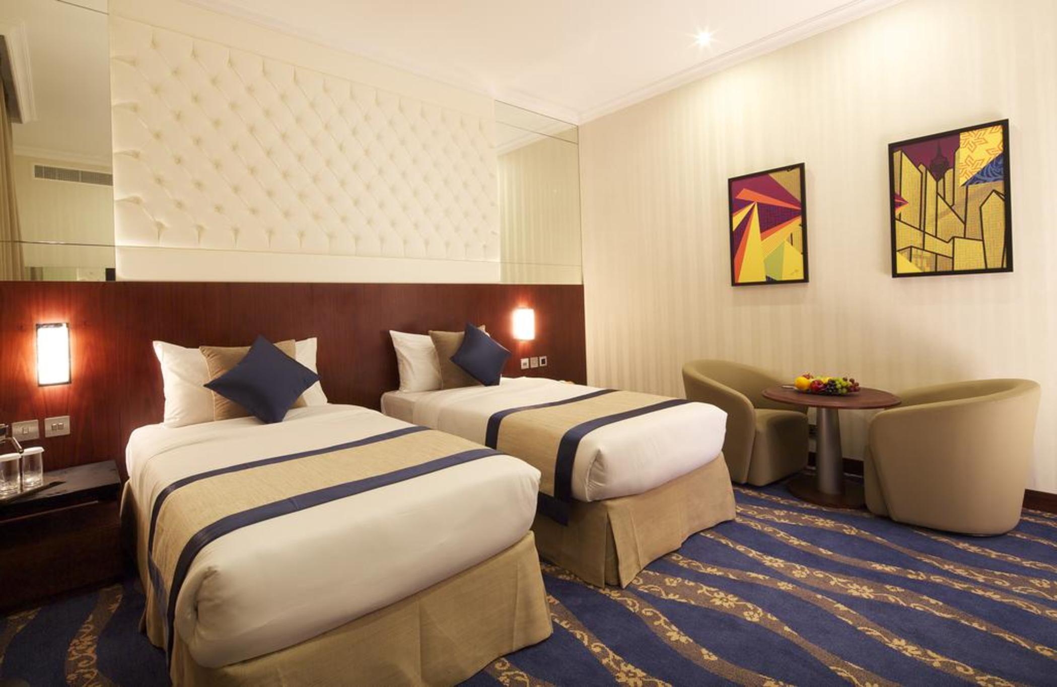 Raviz Center Point Hotel Дубай Екстериор снимка