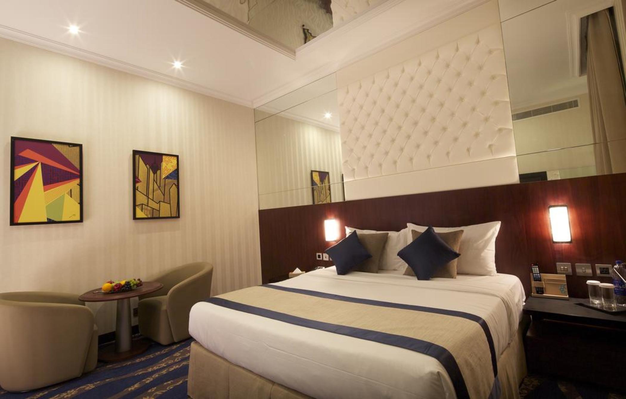 Raviz Center Point Hotel Дубай Екстериор снимка