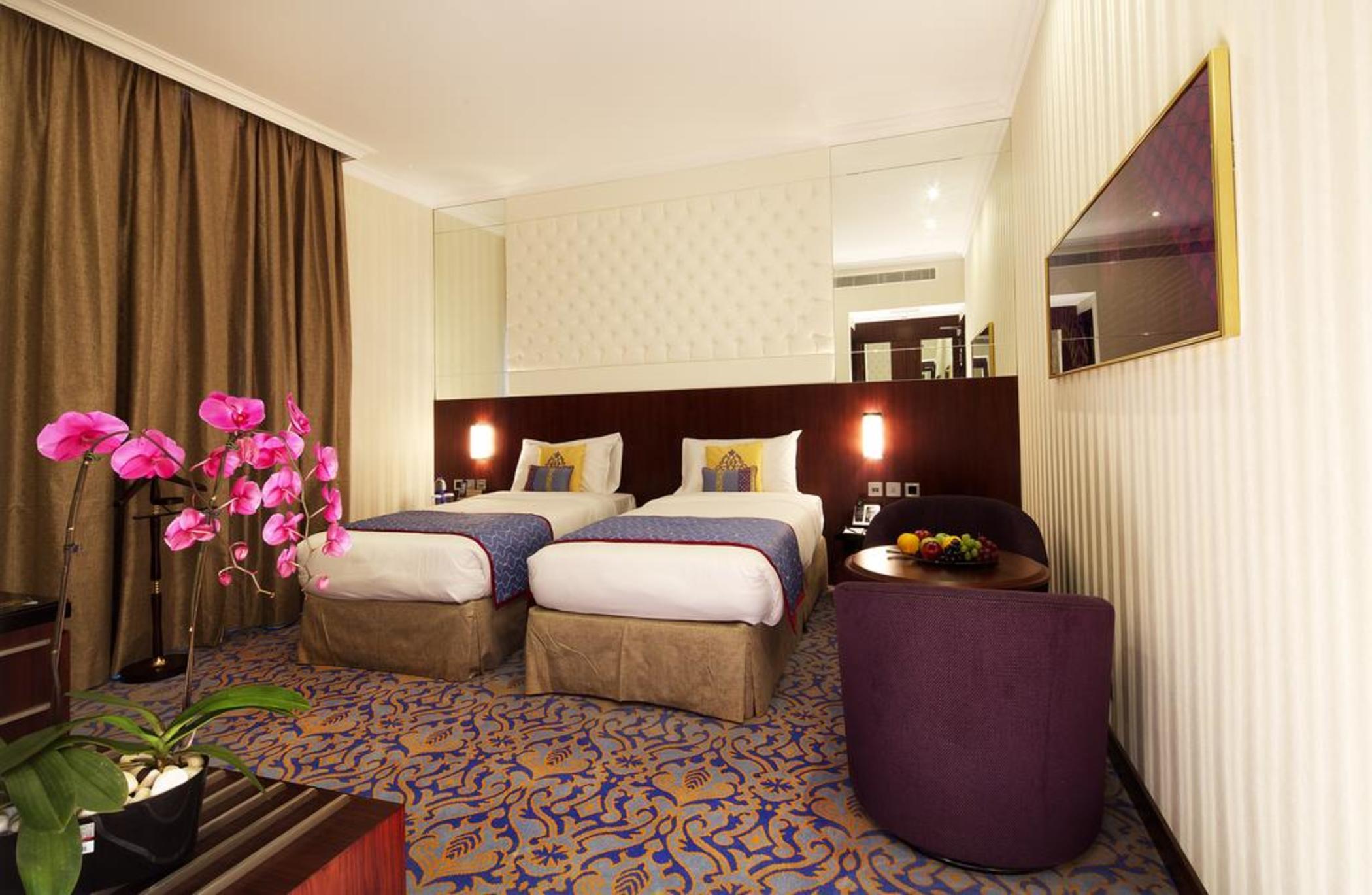 Raviz Center Point Hotel Дубай Екстериор снимка