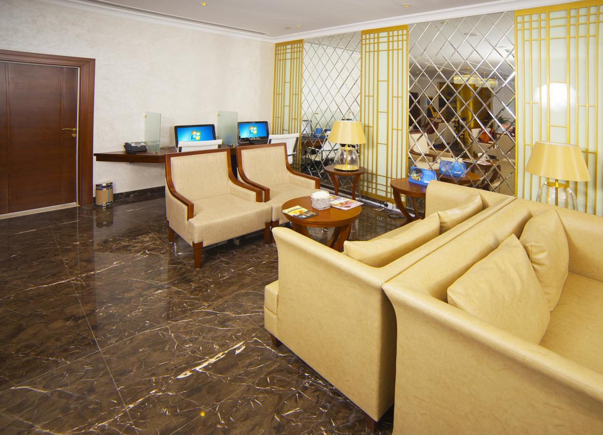 Raviz Center Point Hotel Дубай Екстериор снимка