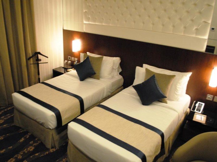 Raviz Center Point Hotel Дубай Екстериор снимка